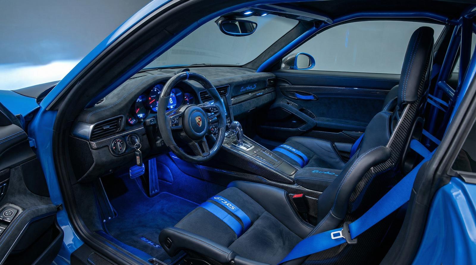 小蓝导航 - 保时捷911内饰改装视频教程详解